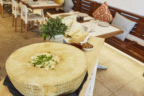 Flaming Cheese Wheel And Wine Experience: Dee Why - Hotels Melbourne 0