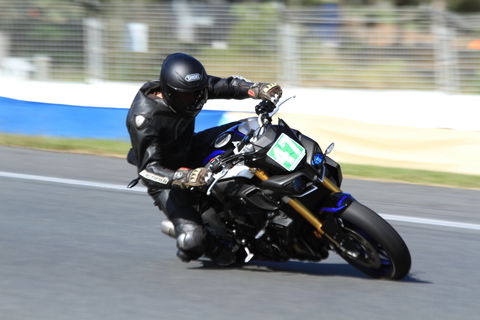 QR Moto Ride Days At Queensland Raceways! - Hotels Melbourne 2