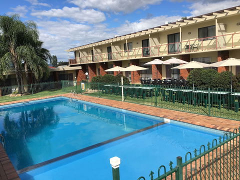 Redhill Tamworth Motor Inn & Conference Centre - Hotels Melbourne 4