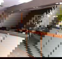 Quest Waterfront Serviced Apartments - Hotels Melbourne