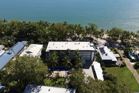 Agincourt Beachfront Apartments - Hotels Melbourne 3