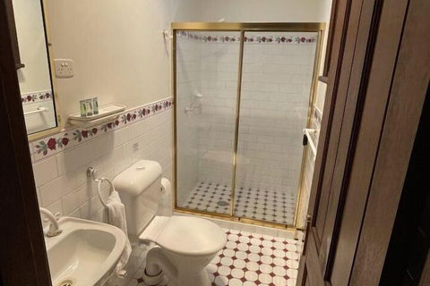 CBC Bed & Breakfast & Cafe - Hotels Melbourne 5