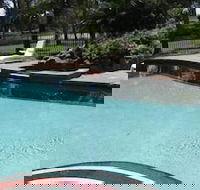 Charbonnier Motor Inn - Hotels Melbourne