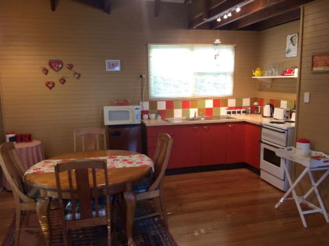 Surgeons Cottage - Hotels Melbourne 2