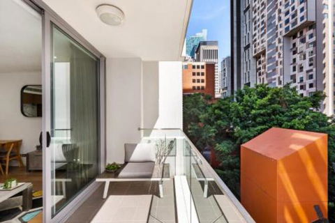 Sydney 1 Bed Modern Self Contained Apartment (402ALB) - Hotels Melbourne 4