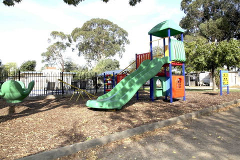 Nagambie Caravan Park & Motel - Hotels Melbourne 2