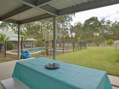 Merewether Homestead With Pool & Family Friendly - Hotels Melbourne 6