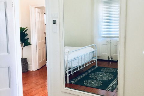 Morpeth Cottage - Hotels Melbourne 2