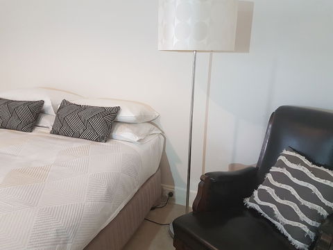 Newcastle Executive Homes - Cooks Hill Cottage - Hotels Melbourne 4