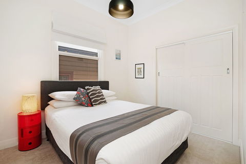 Newcastle Executive Homes - Cooks Hill Cottage - Hotels Melbourne 3
