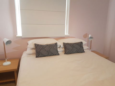 Newcastle Executive Homes - Cooks Hill Cottage - Hotels Melbourne 1