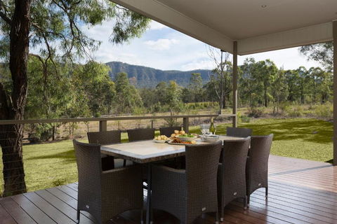 Blue Cliff Retreat - Hotels Melbourne 5