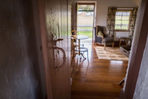 The Barracks Tocal - Hotels Melbourne 4