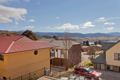 The Elements West - Jindabyne - Hotels Melbourne 1