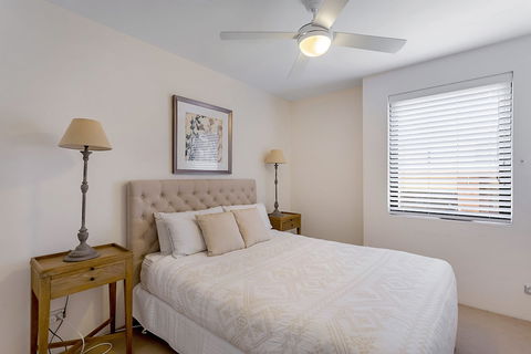 Wanda Beach Unit 2 / 197 Soldiers Point Road - Hotels Melbourne 2