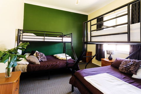Coal D' Vine Cottage - Cessnock NSW - Hotels Melbourne 6