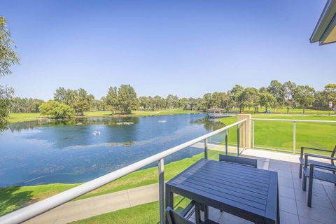 Villa On The Green - Hotels Melbourne 5