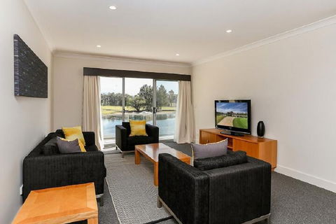 Villa On The Green - Hotels Melbourne 3