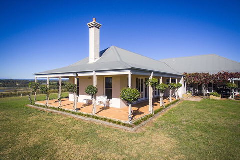Holman Estate - Hotels Melbourne 1