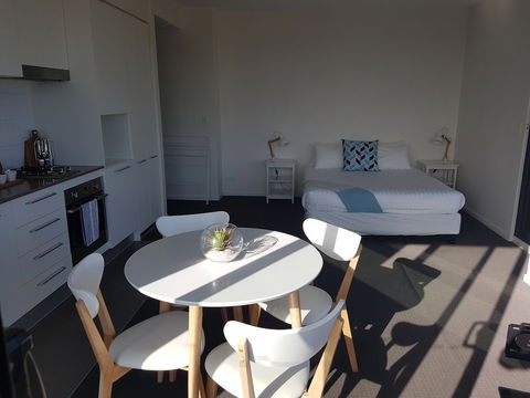 Watt Street Studio Apartment W / Ocean Views - Hotels Melbourne 2