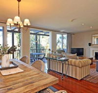 Villa Beaujolais Located Within Cypress Lakes - Hotels Melbourne