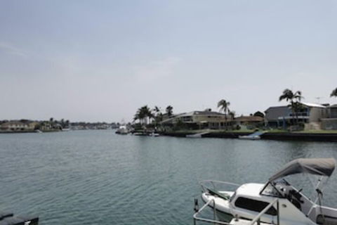 Serviced Waterfront Whole Villa - Hotels Melbourne 0