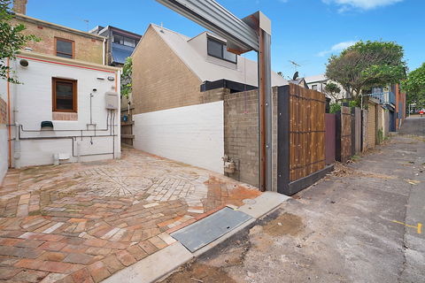 Newcastle Short Stay Apartments - 9 Alfred - Hotels Melbourne 1