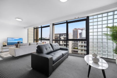 Stylish & Spacious Apt With Double Living Room - Hotels Melbourne 0