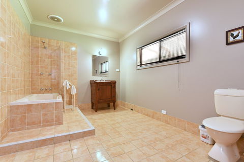 Ironstone Estate - Hotels Melbourne 4