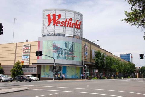 Southwest Liverpool Area 3 Beds & Parking Nwf003 - Hotels Melbourne 6