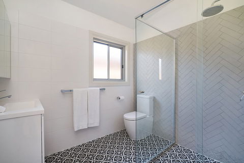 Accommodation Hunter - James St Morpeth - Hotels Melbourne 5