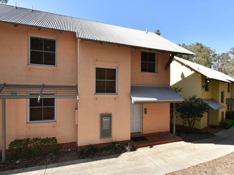 Villa Shiraz Located Within Cypress Lakes - Hotels Melbourne 5
