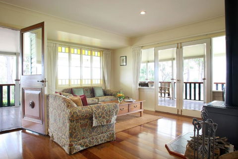 Midnights Promise Estate - Hotels Melbourne 4