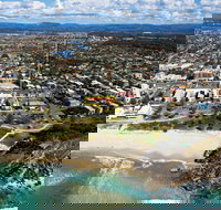 Burleigh Point Holiday Apartments - Hotels Melbourne