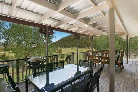 Rosamund House In Broke 4br House In Walking Distance To Cellar Doors - Hotels Melbourne 0