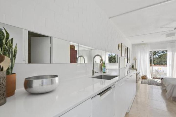 Point Lookout QLD Hotels Melbourne