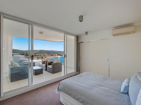 Penthouse 707 4 Bedroom Oceanview Penthouse - Hotels Melbourne 3