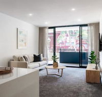 Contemporary Apartment in Newcastle CBD - Hotels Melbourne