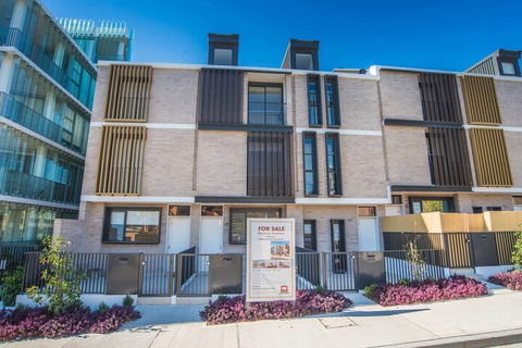 Lovely & Luxurious Townhouse In Zetland - Hotels Melbourne 1