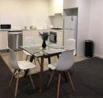 Modern Apartment in Liverpool CBD - Hotels Melbourne