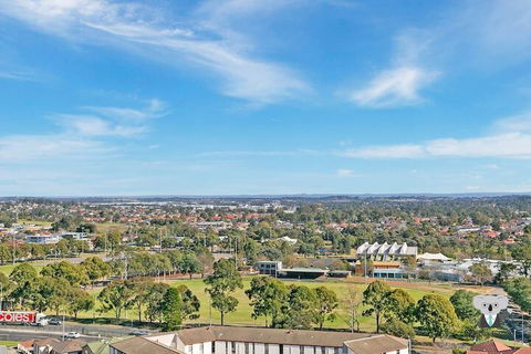 SouthWest LIVERPOOL Amazing View 2Bed APT NLP100A - Hotels Melbourne 5