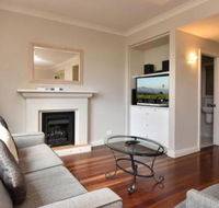 Villa Executive 2br Pokolbin Resort Condo located within Cypress Lakes Resort nothing is more central - Hotels Melbourne
