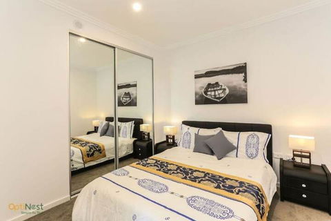 Modern, Spacious Apt@liverpool With Incredible Views - Hotels Melbourne 3