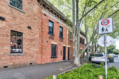 Bull Street 116 - Hotels Melbourne 1