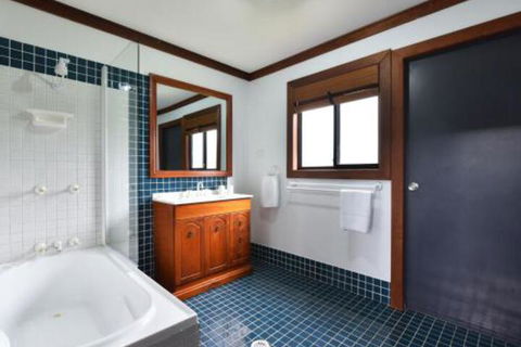 Kelman Cottage Tucked Away With Pool + Native Wildlife - Hotels Melbourne 5
