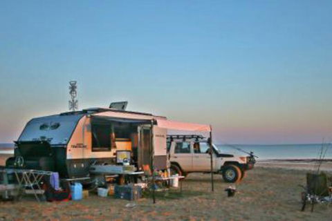 Ningaloo Glamping (caravan Rental Along The Ningaloo Coast) - Hotels Melbourne 0