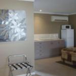 Cosmos Country Motor Inn - Hotels Melbourne 0