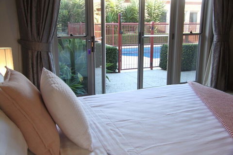 BEL MIREN SARAH LOUISA - Hotels Melbourne 3