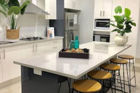 Jewel In The West 48A - Hotels Melbourne 0