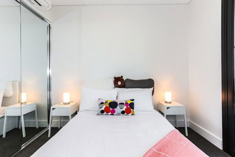 Highrise Apartment At Olympic Park - Hotels Melbourne 3